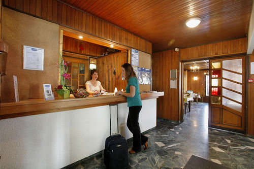 Hotel Eliova L'Eau Vive Chatel Exterior photo